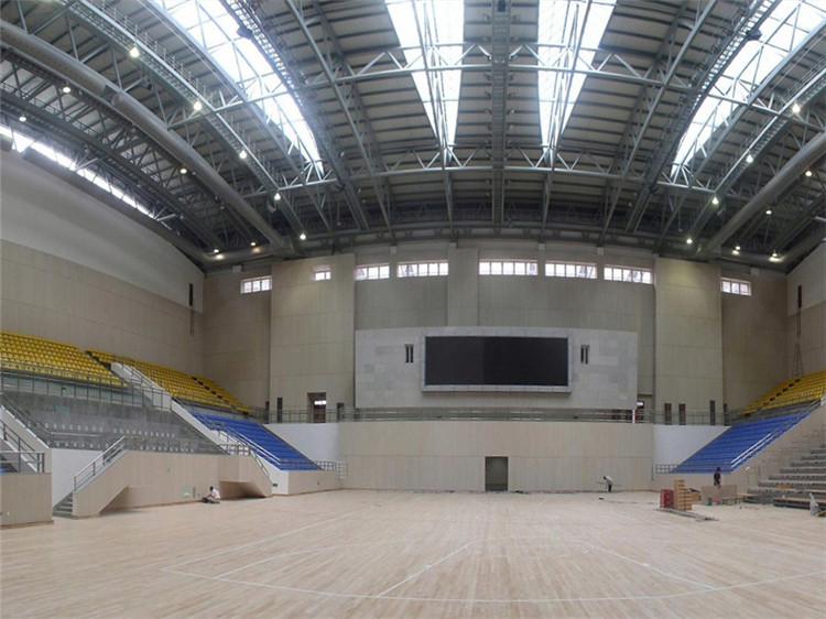 果洛体育委员会运动场