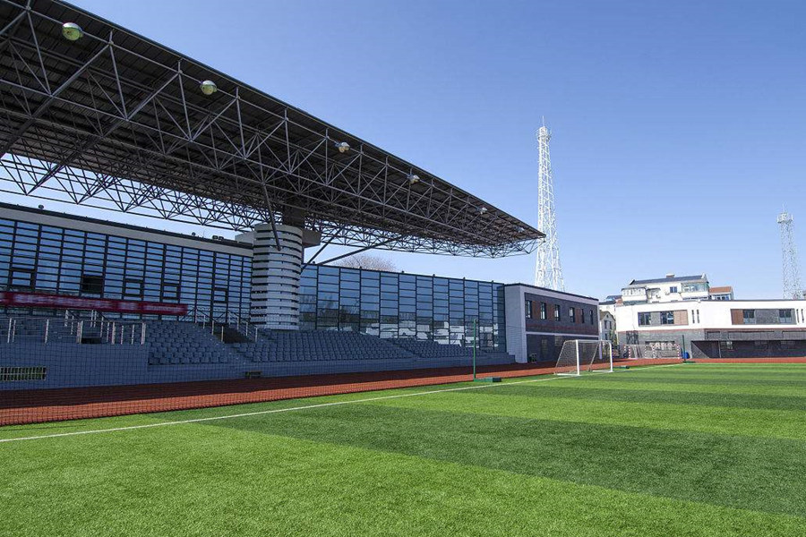 果洛体育场看台网架工程